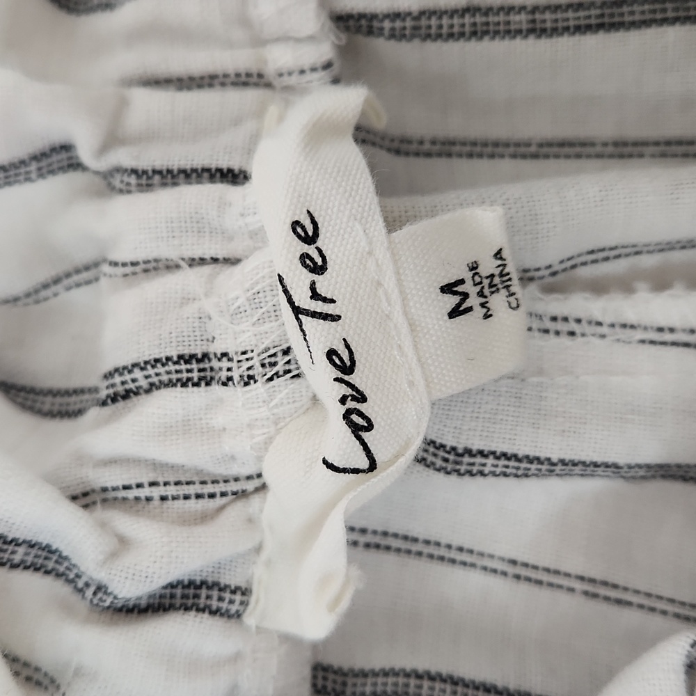 Love Tree striped paper bag waist shorts. Size M - Picture 3 of 7